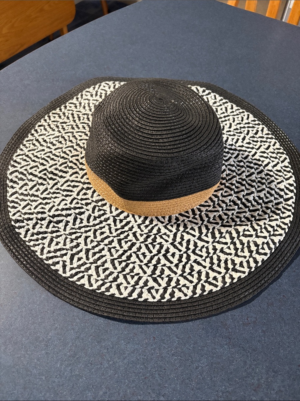 Target Black, White & Tan Wide-Brim Straw Sun Hat